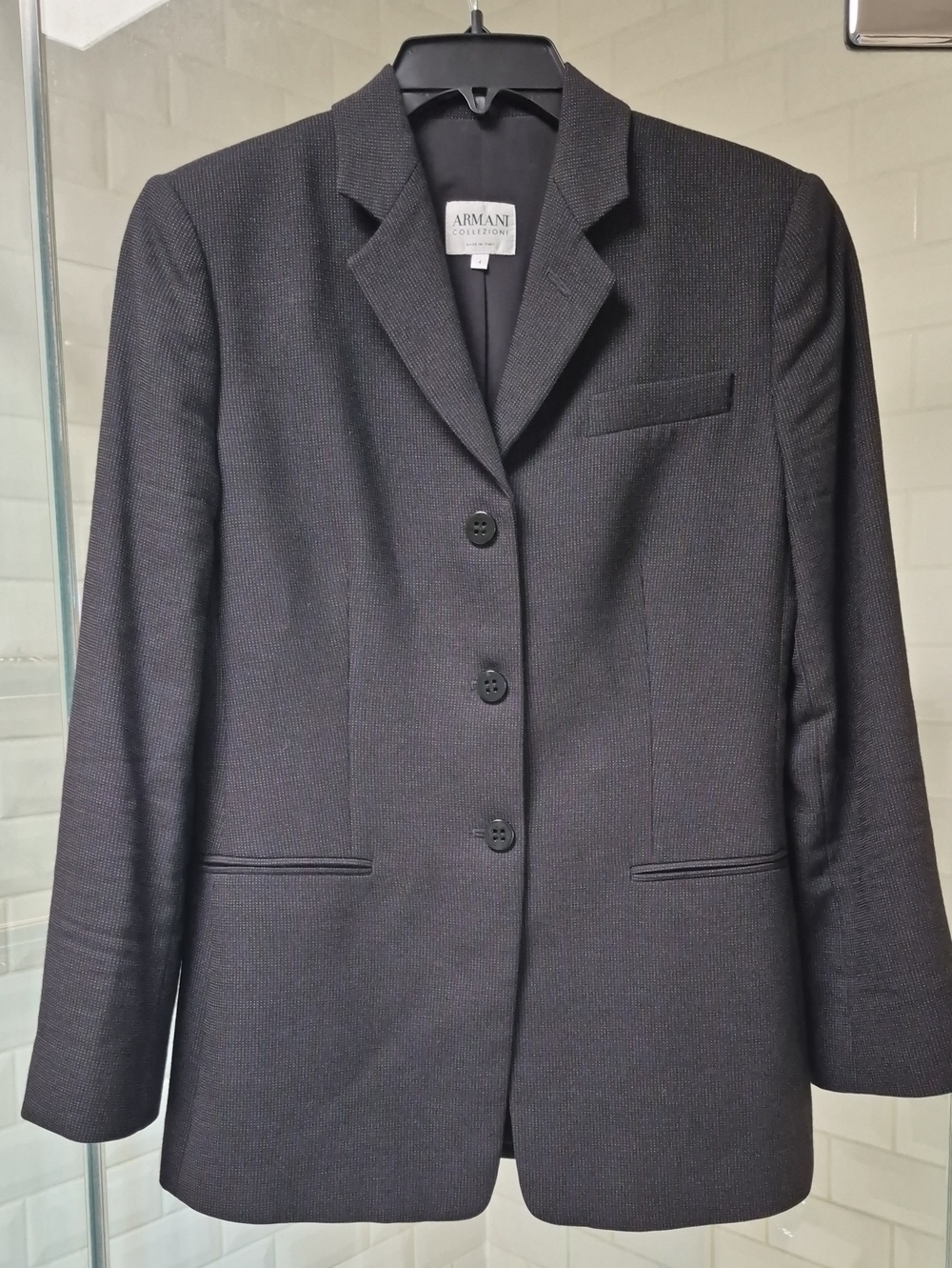 Armani Collezioni Suit Jacket Lined Black Wool Sz. 4 Excellent Condition